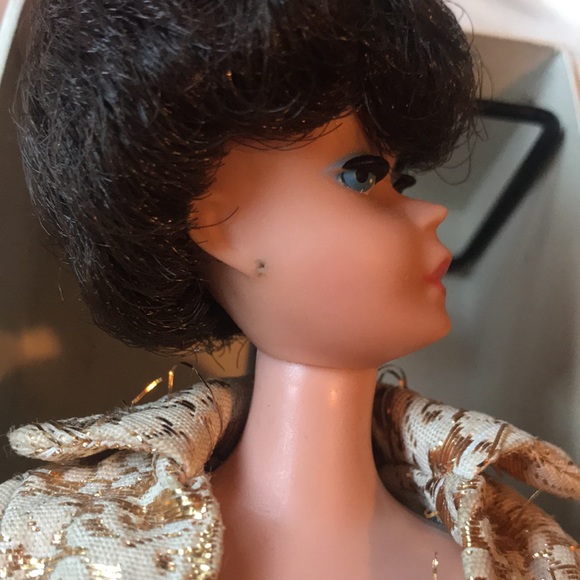 Vintage Barbie Doll bubble cut with Box & stand - Picture 8 of 16